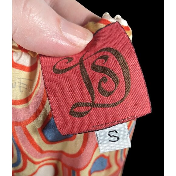 Vintage Designer Rainbow Scalloped Print Top - Picture 4 of 7